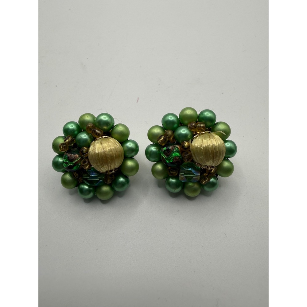 Vintage Japan Green Faux Pearl Glass Bead Cluster Clip On Earrings Gold‎ Tone